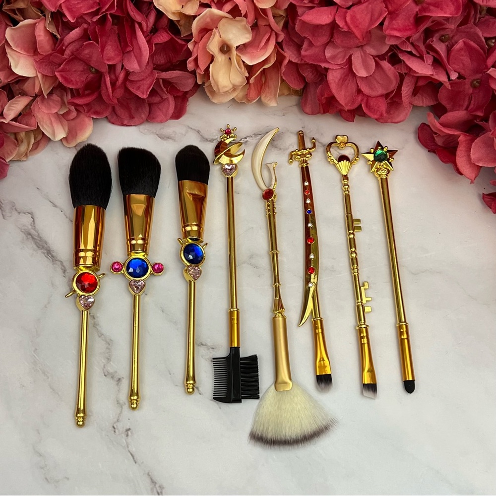 8 Piece Sailor Moon Anime Gold Makeup Brush Set - Picture 11 of 17
